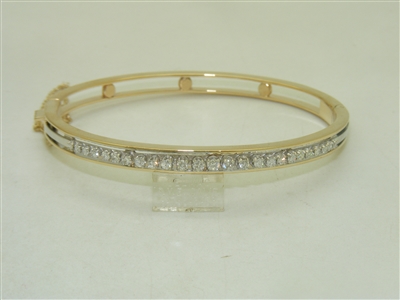Beautiful 14k Yellow Gold Diamond Bangle Bracelet