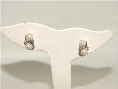 Diamond And White Gold Pearl Earrings