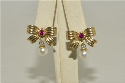 Gorgeous Ruby Ribbon Earrings