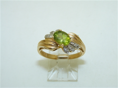 14k Yellow Gold Peridot Diamond Ring