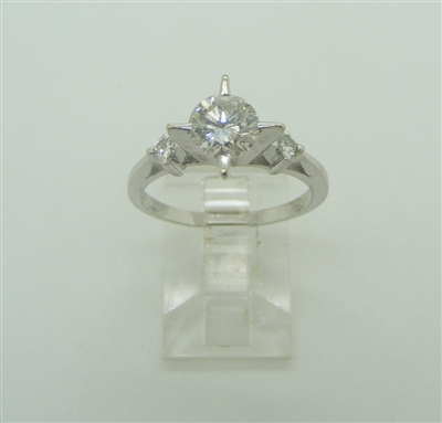 4 PRONG 14K WHITE GOLD DIAMOND ENGAGEMENT RING