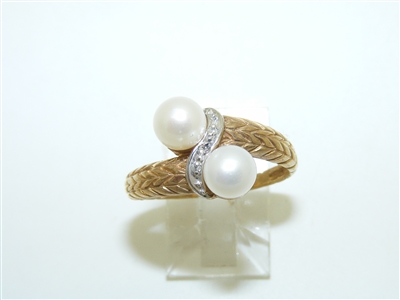 10k Yellow Gold Pearl and Diamond Ring