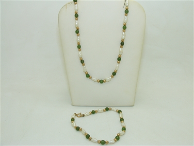 Natural Freshwater Pearl And Jade Necklace and Bracelet Set
