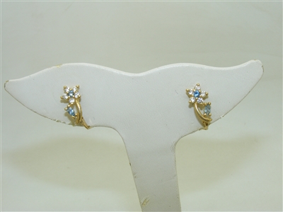 14k yellow Gold Flower Earrings