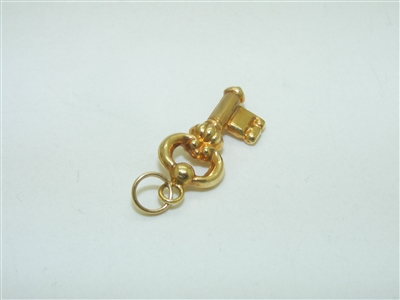 18k Yellow Gold Key Pendant