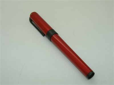 Pineider Metropolis Fountain Pen - Red- Steel Nib