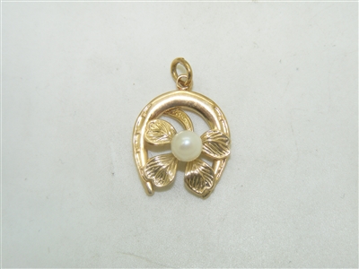 Lucky Pearl Pendant