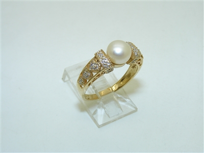 14k Yellow Gold Natural Pearl Diamond Ring