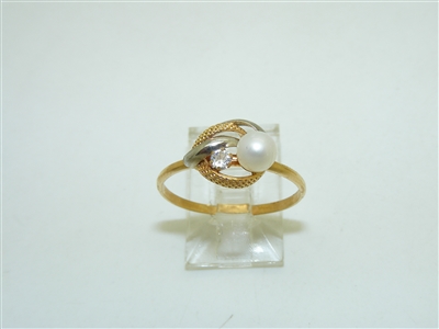 18k Yellow And White Gold Pearl Ring