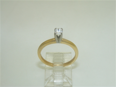 18k Yellow & White Gold Solitary Diamond Ring