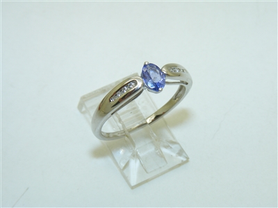 18k White Gold Tanzanite Diamond Ring