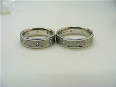 14K white Gold Diamonds Wedding Band Set