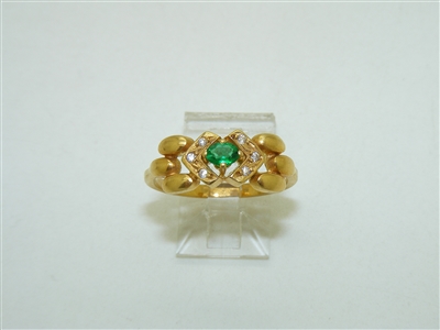 18k Yellow Gold Natural Oval Emerald Ring