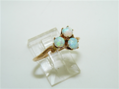 10k Yellow Gold Opal Ring