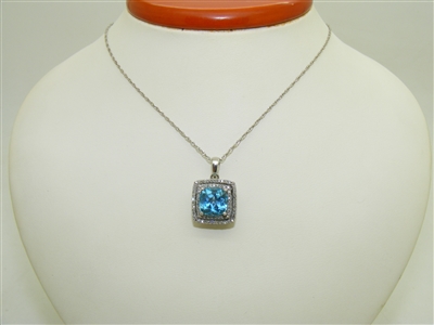 14k White Gold Gorgeous London Blue Topaz