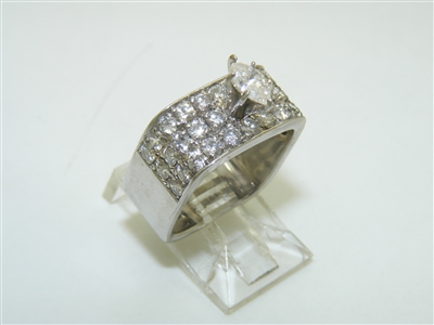 14k White Gold Diamond Square Designed Ring
