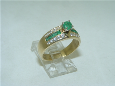 Beautiful Yellow gold Emerald Diamond Ring