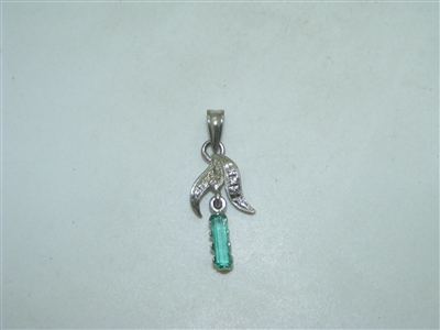 18k White gold Emerald Pendant