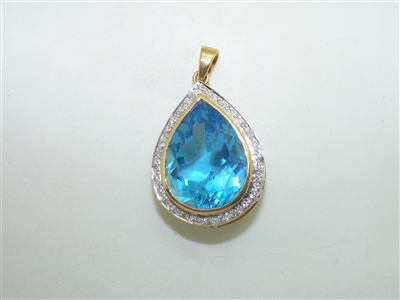 18k yellow Gold Blue Topaz Diamond Pendant