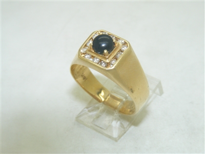 Gorgeous Diamond & Onyx Yellow Gold Ring