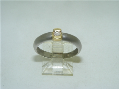 Two Tone Single Diamond