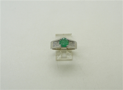 18K White Gold Natural Colombian Emerald Invisible Princess Cut Diamond Ring