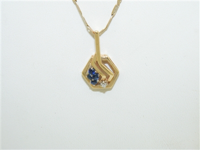 Beautiful Diamond Sapphire Pendant Necklace