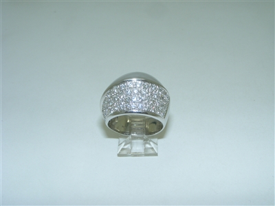 18k White Gold Special Diamond ring