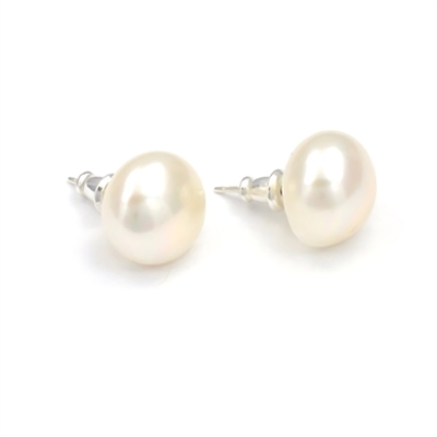 photo of Wendy Mignot Chloe Freshwater Pearl Stud Earrings White