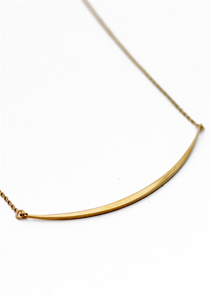 Curve Necklace by Janesko
