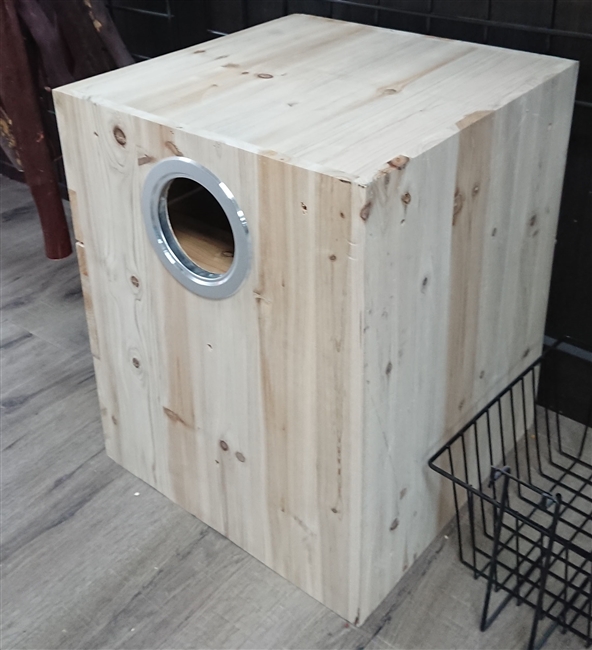 CTW24 Large Wooden Nest Box