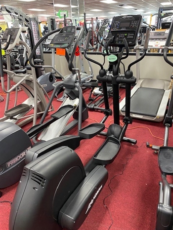 Life Fitness Commercial Elliptical (Pre-Owned)