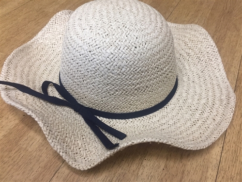 (Pre-Order) Ivory Ribbon Hat (will ship within 1~2 weeks)