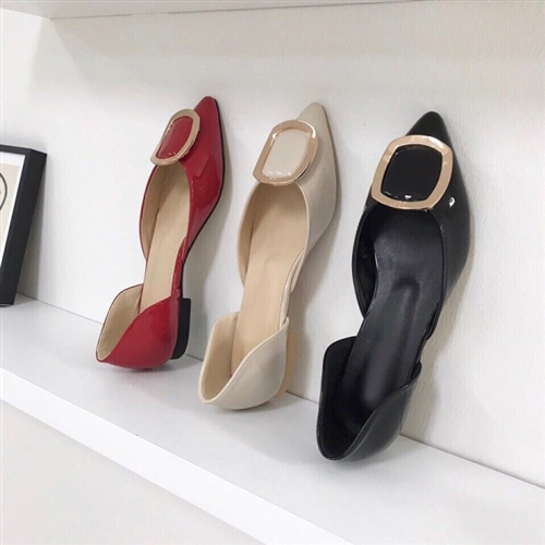 Square Detail Flat (Cream/Black/Red) (230~250) (will ship within 1~2 weeks)