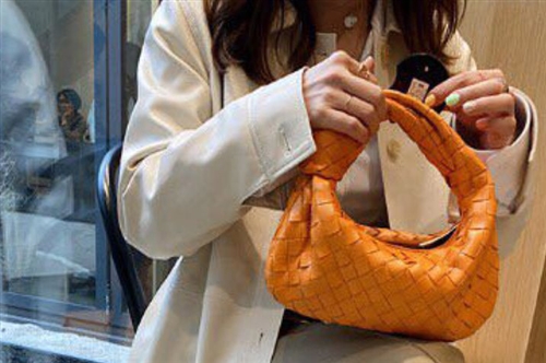 Twisted Woven Bag (Orange/Black/Brown/Ivory) (will ship within 1~2 weeks)