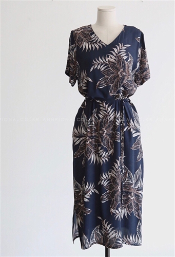 (Pre-Order) Leaves Dress (Beige/Navy) (will ship within 1~2 weeks)