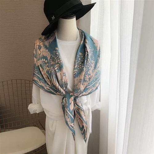 Silk 100 Print Scarf (will ship within 1~2 weeks)