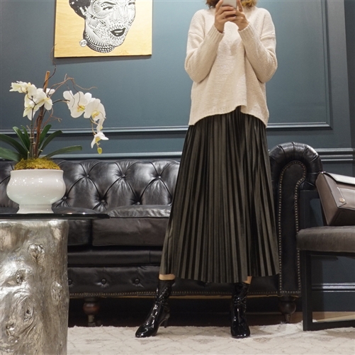 (Best; 2nd Reorder) Khaki Velvet Skirt