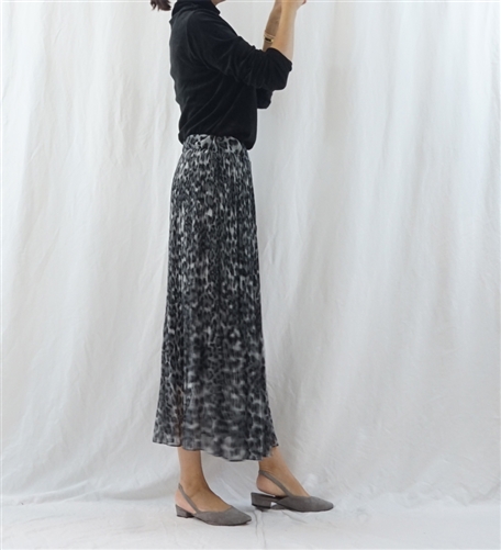 (Best; 2nd Reorder) Gray Pleated Leopard Skirt