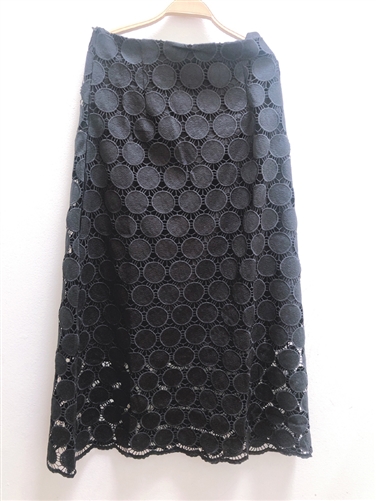 Black Isabel Lace Skirt (M) (will ship within 1~2 weeks)