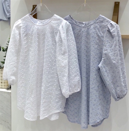 (Pre-Order) Punching Lace Blouse (Ivory/SkyBlue/Beige) (will ship within 1~2 weeks)