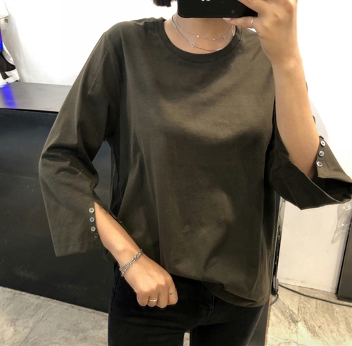 (Pre-Order) Khaki Button Sleeve Top (will ship within 1~2 weeks)