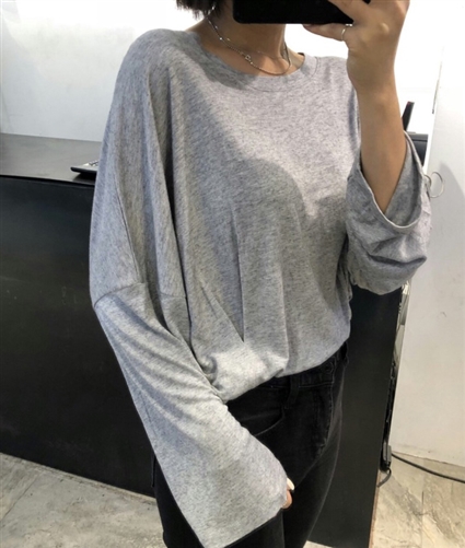 (Pre-Order) Gray Unique Side Pintuck Top (will ship within 1~2 weeks)