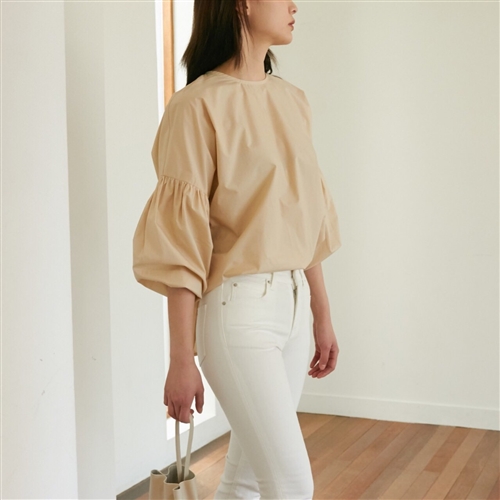 Shaina Mote Shirring Ballon Blouse (White/Beige/SkyBlue) (will ship within 1~2 weeks)