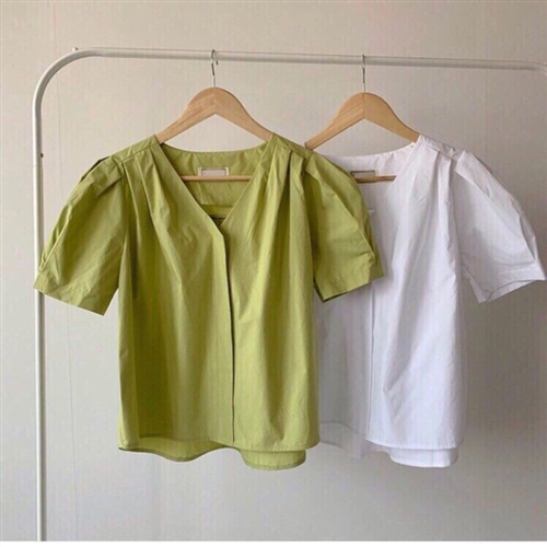 Must Have Shirring Blouse (Ivory/Lime) (will ship within 1~2 weeks)