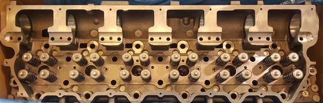 C15 Accert New Cylinder Head