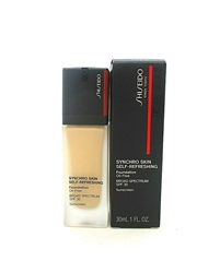 Shiseido Synchro Skin Radiant Lifting foundation Oil-Free Broad Spectrum SPF 30 Sunscreen 210 Birch 30ml / 1.2 oz