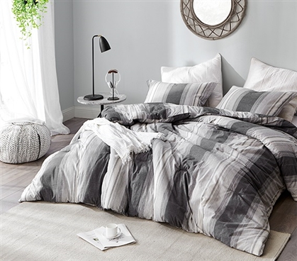 Easy to Match Dorm Bedding Essentials Charcoal Glacier Designer XL Twin Comforter Made with Yarn Dyed Cotton