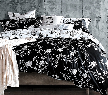 Moxie Vines - Black and White - Twin XL Comforter College Comforter Dorm Bedding