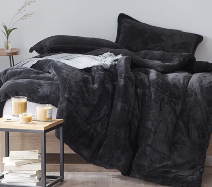 Cozy Plush Extra Long Twin Comforter in Black